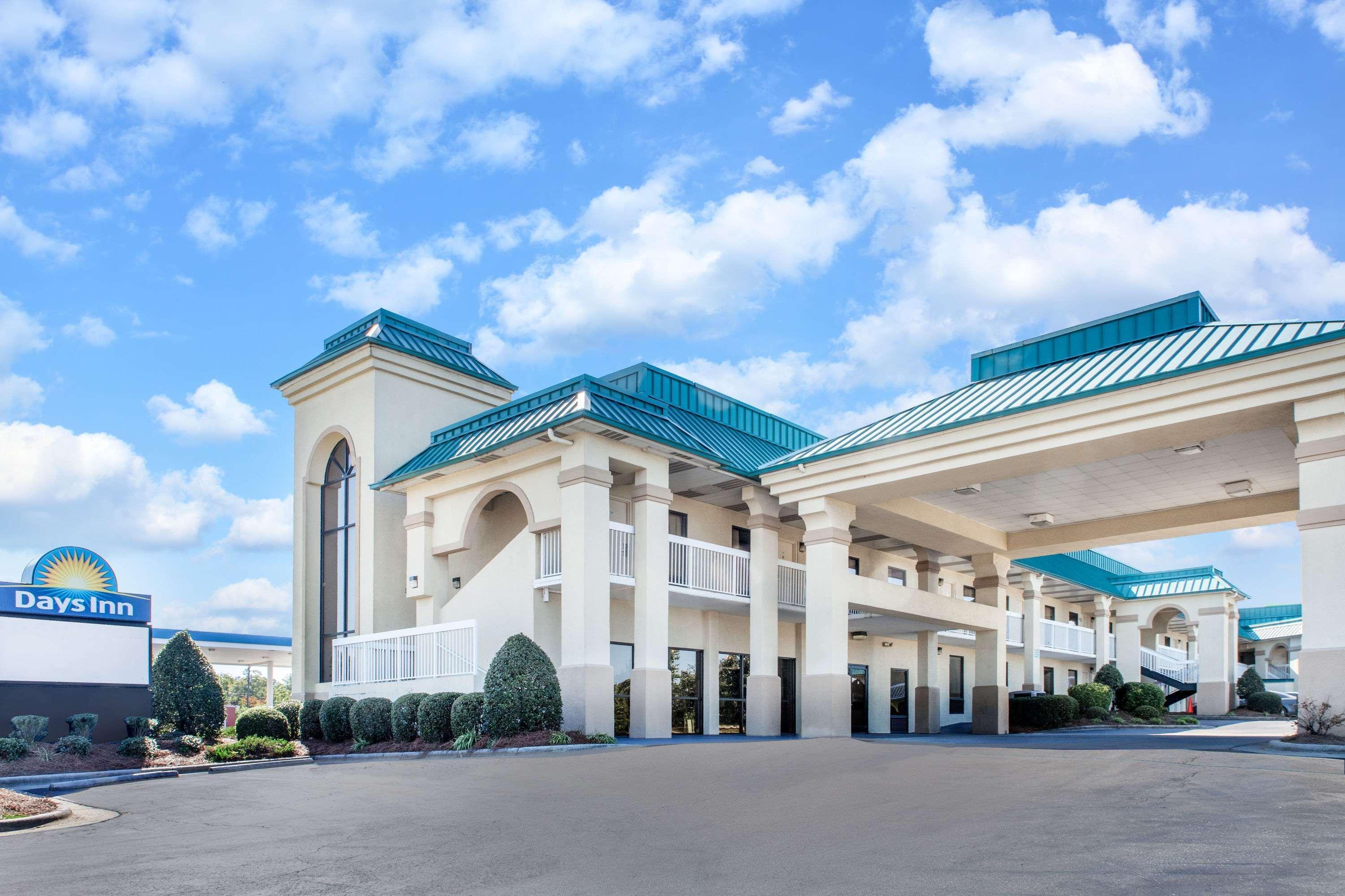 Days Inn By Wyndham Saint Pauls Dış mekan fotoğraf