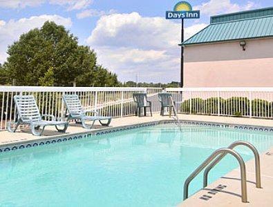 Days Inn By Wyndham Saint Pauls Konforlar fotoğraf